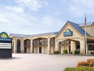 Days Inn By Wyndham Атенс Экстерьер фото